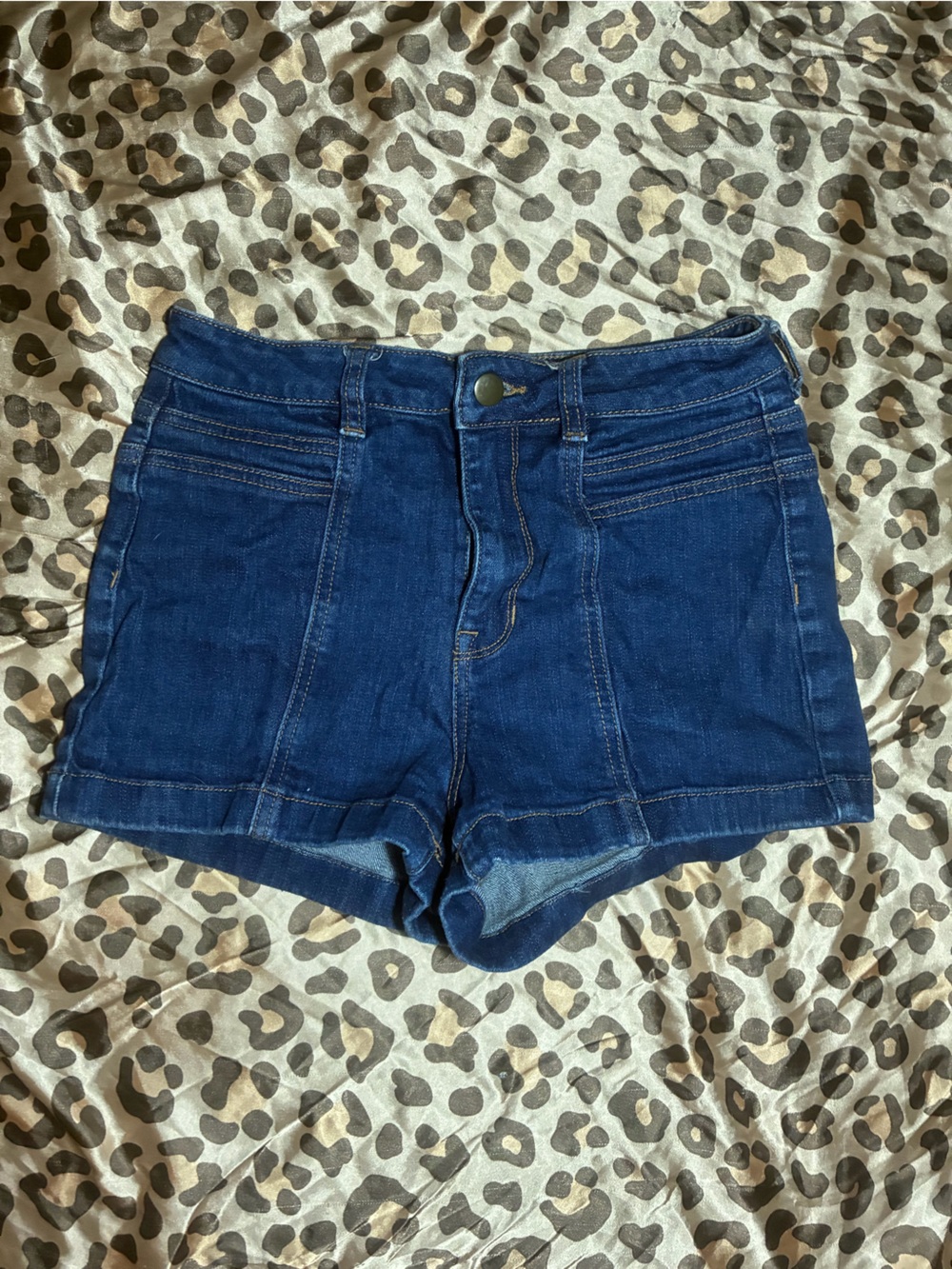 ⭒ cutesy dark blue denim shorts